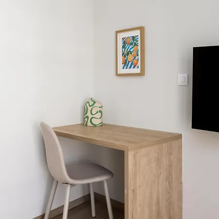 Celine By Halu! Cozy In The Center Apartment Volos