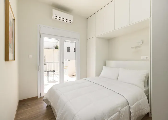 Celine By Halu! Cozy In The Center Wolos