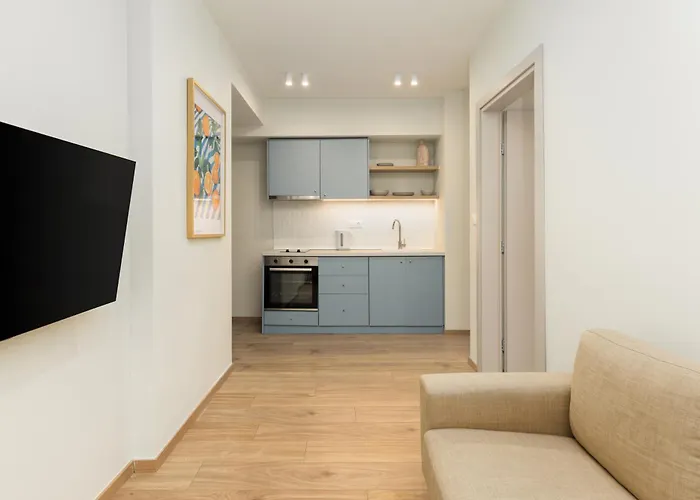 Celine By Halu! Cozy In The Center