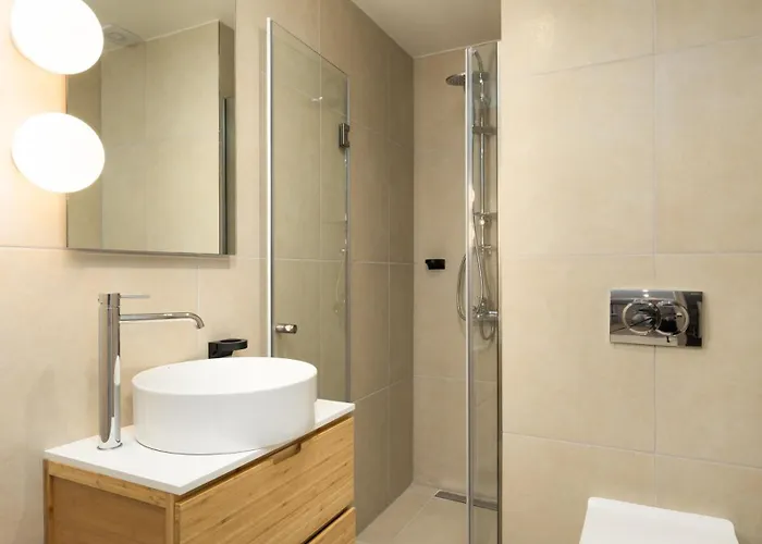 Celine By Halu! Cozy In The Center Wolos