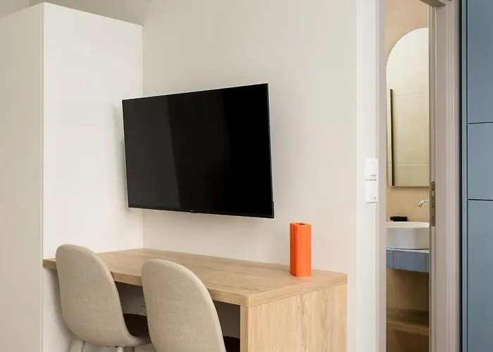 Celine By Halu! Cozy In The Center