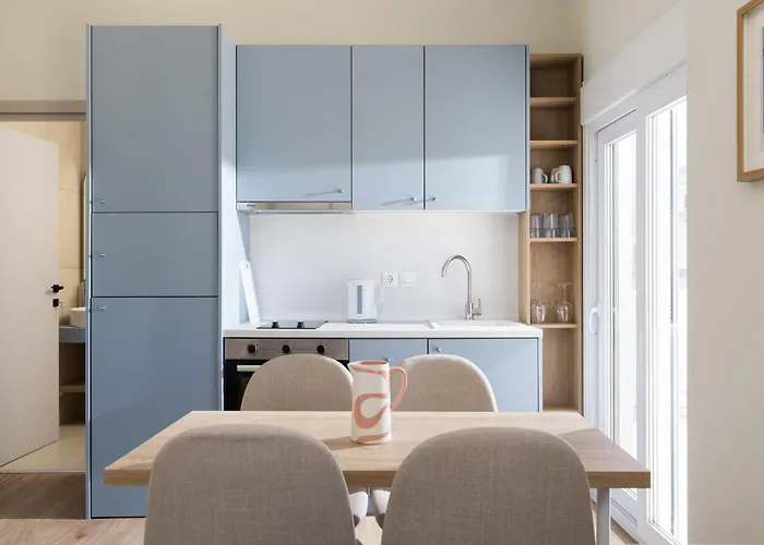 Celine By Halu! Cozy In The Center Vólosz