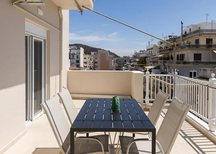 Celine By Halu! Cozy In The Center *