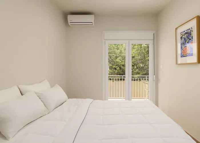 Celine By Halu! Cozy In The Center Apartman *